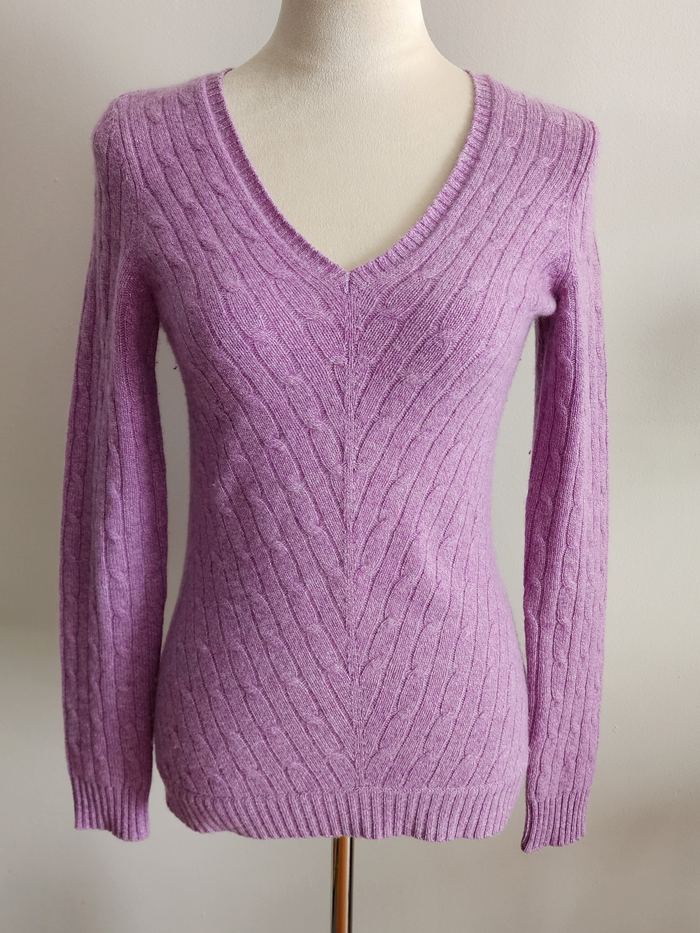 Saks Fifth Avenue 100% Cashmere Cable-Knit V-Neck Sweater